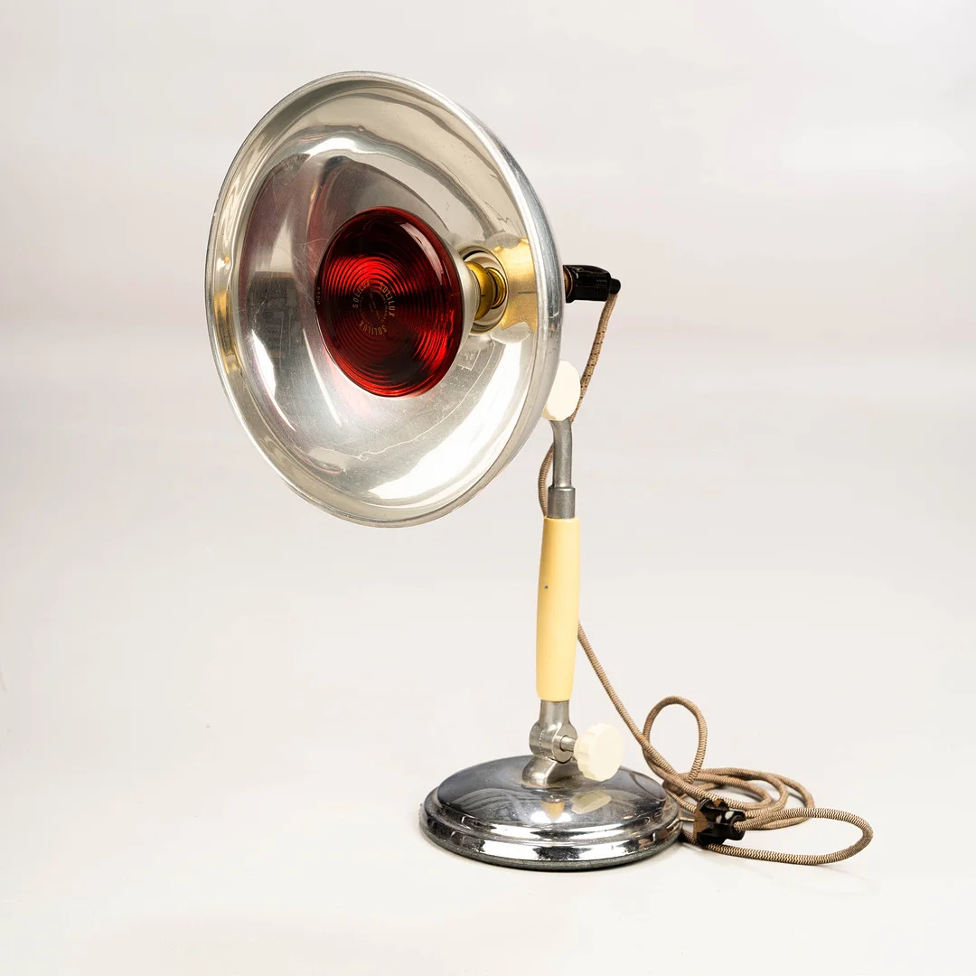 KURT ROSENTHAL. Lampa, Electromed med infraröd glödlampa. — Table Lamps — Norrlands Auktionsverk