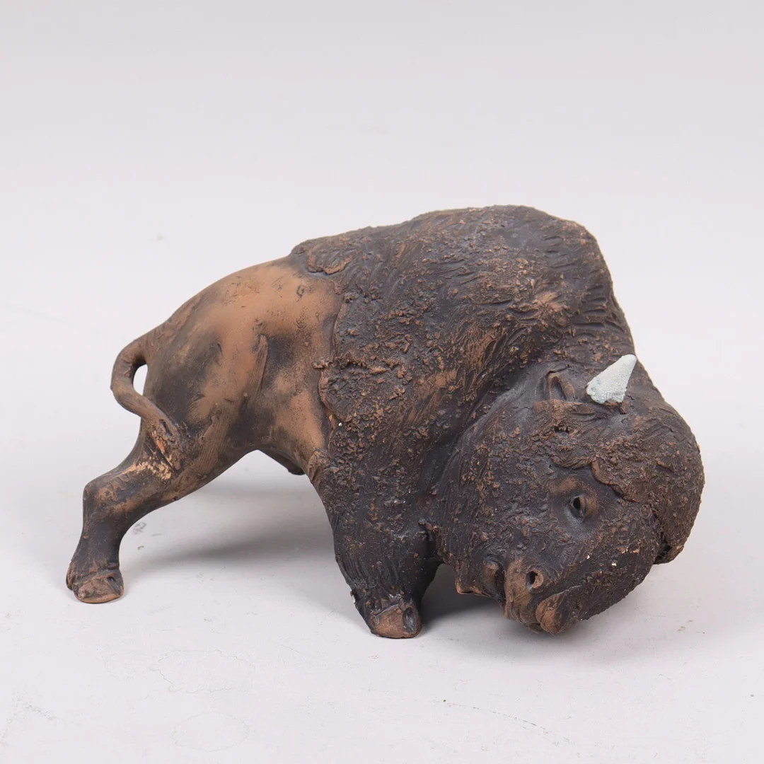 TILGMANS KERAMIK, bison i stengods. — European — Markus Auktioner