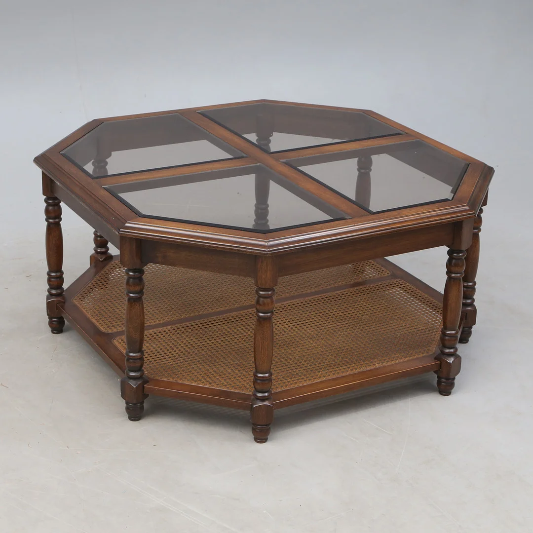 SOFFBORD. — Coffee Tables — Kalmar Auktionsverk