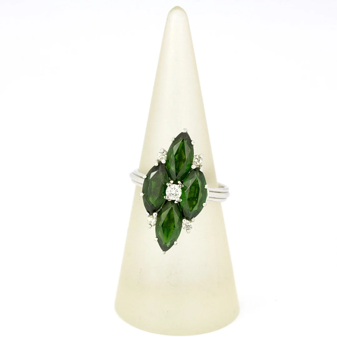 18CT GOLD, DIAMOND & TOURMALINE RING. — Rings — Chalkwell Auctions