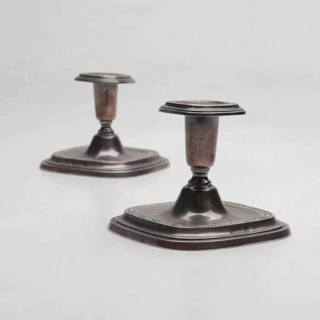 C.G. HALLBERG. ljusstakar, 1 par, sterlingsilver, Stockholm, 1960. Totalvikt ca 360 g. — Candlesticks — Gomér & Andersson Norrköping