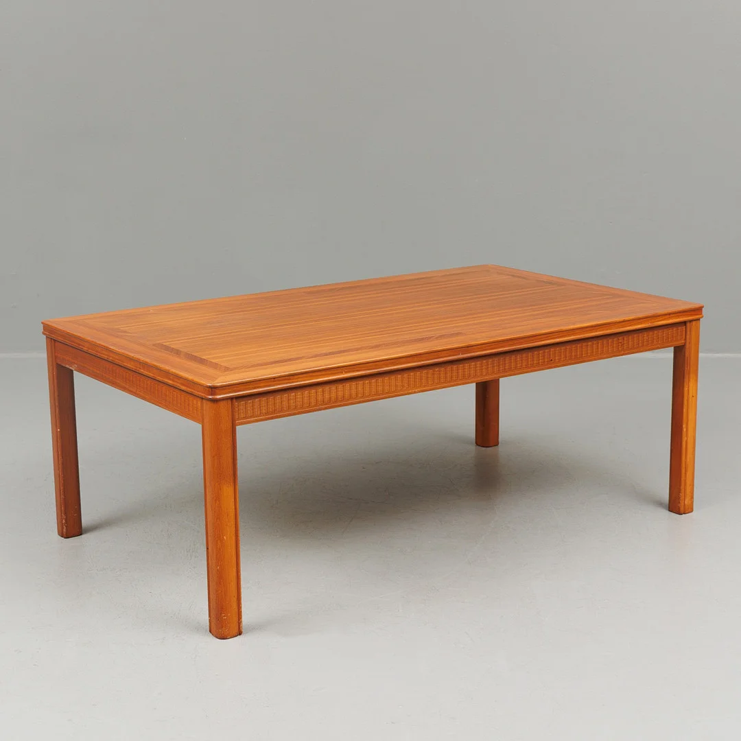 SOFFBORD, teak/bok, 1900-tal. — Coffee Tables — Garpenhus Auktioner