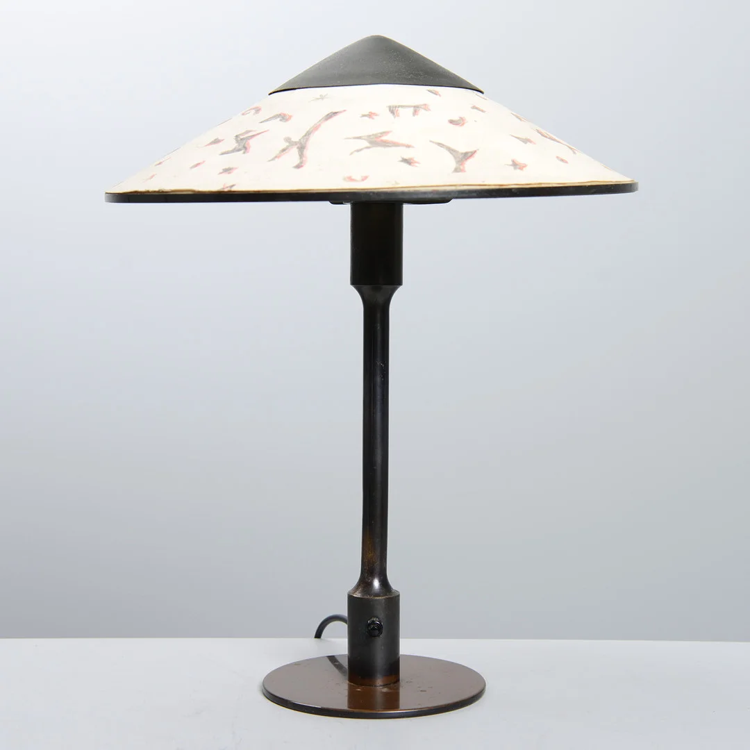 NIELS RASMUSSEN THYKIER. Bordslampa, modell Kongelys T3, Fog & Mørup. — Table Lamps — Formstad Auktioner