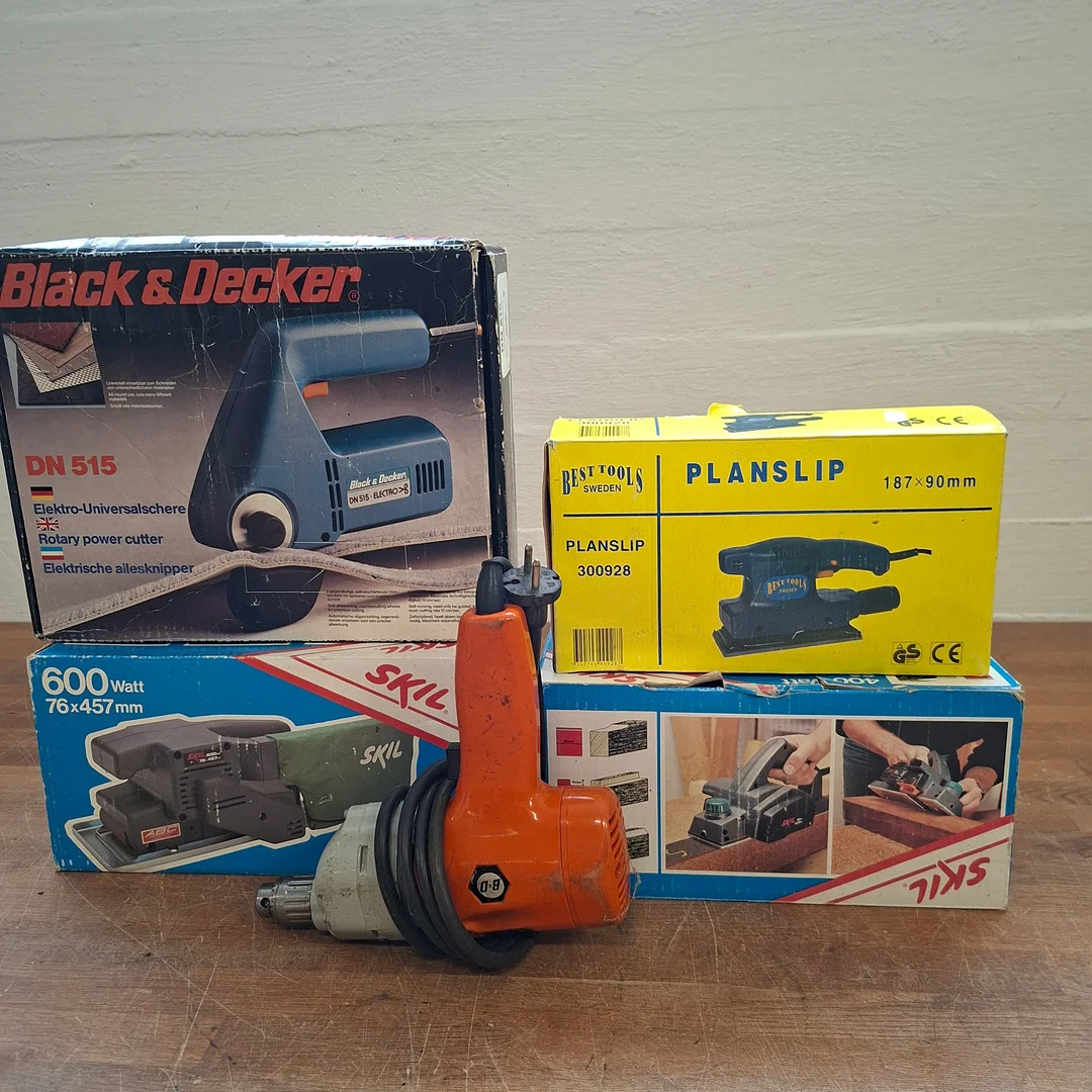 ELVERKTYG, 5 st, bland annat Black & Decker, Skil. — Modern Tools — Auktionshuset Thörner & Ek
