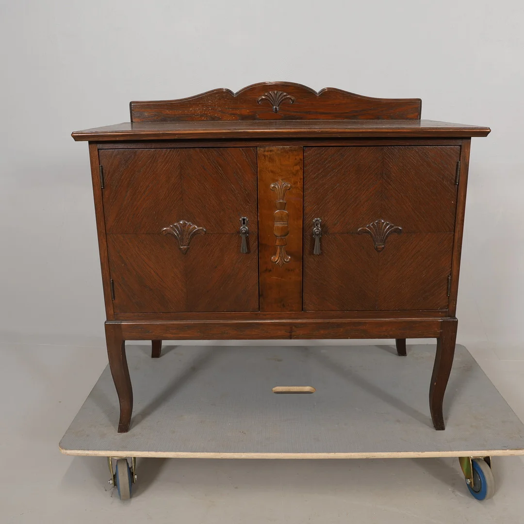 SKÄNK jugend 1900-talets början. — Cupboards, Cabinets & Shelves — Höörs Auktionshall