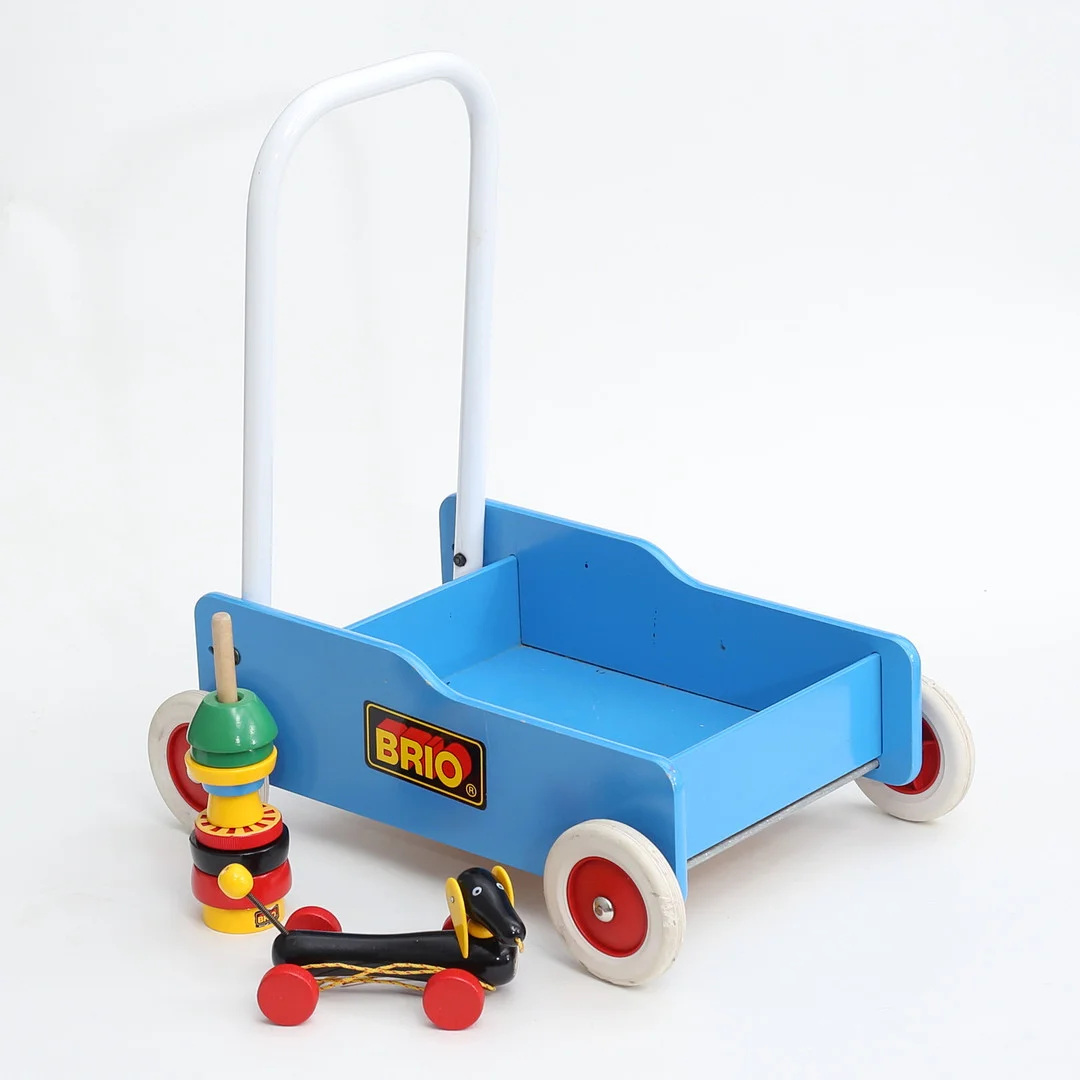 LEKSAKER, 3 st, trä, Brio. — Toys — Auktionshuset Thelin & Johansson