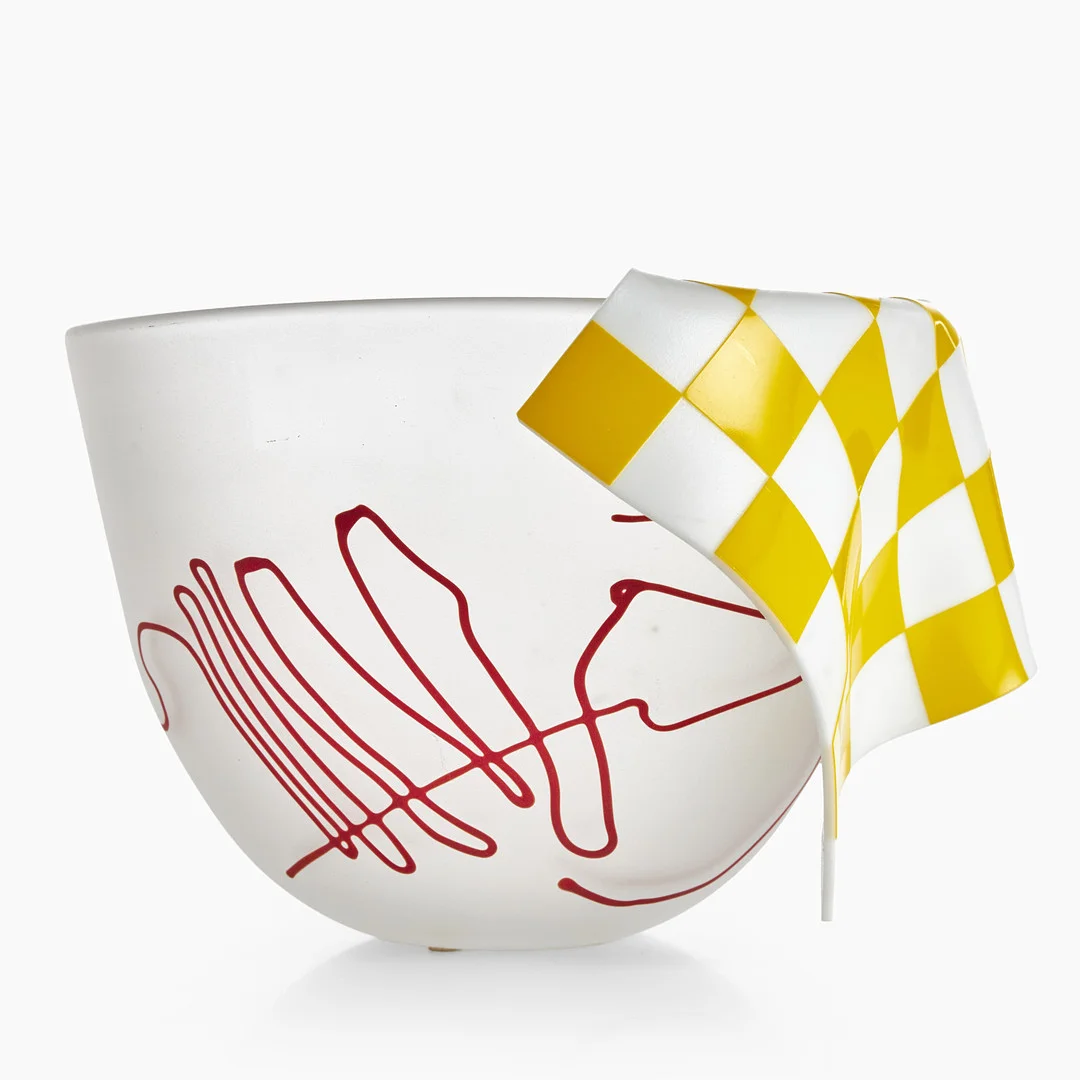 KJELL ENGMAN (FÖDD 1946). Näsdukskål, signerad, unik, Kosta Boda, 1980-tal. — Art glass — Crafoord Auktioner Stockholm