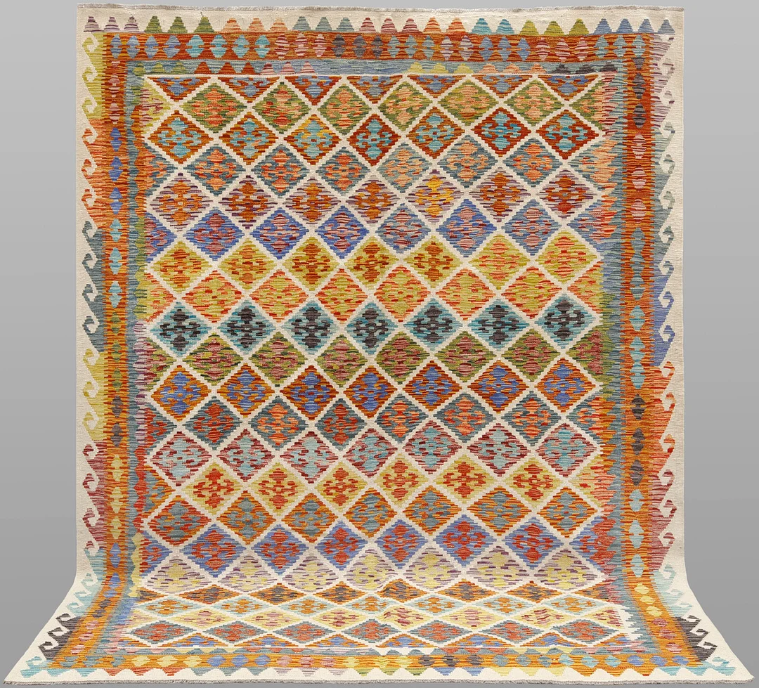 ORIENTMATTA, kelim, klassisk design, ca 285 x 215 cm. — Oriental Carpets & Textiles — Skandia Auktion