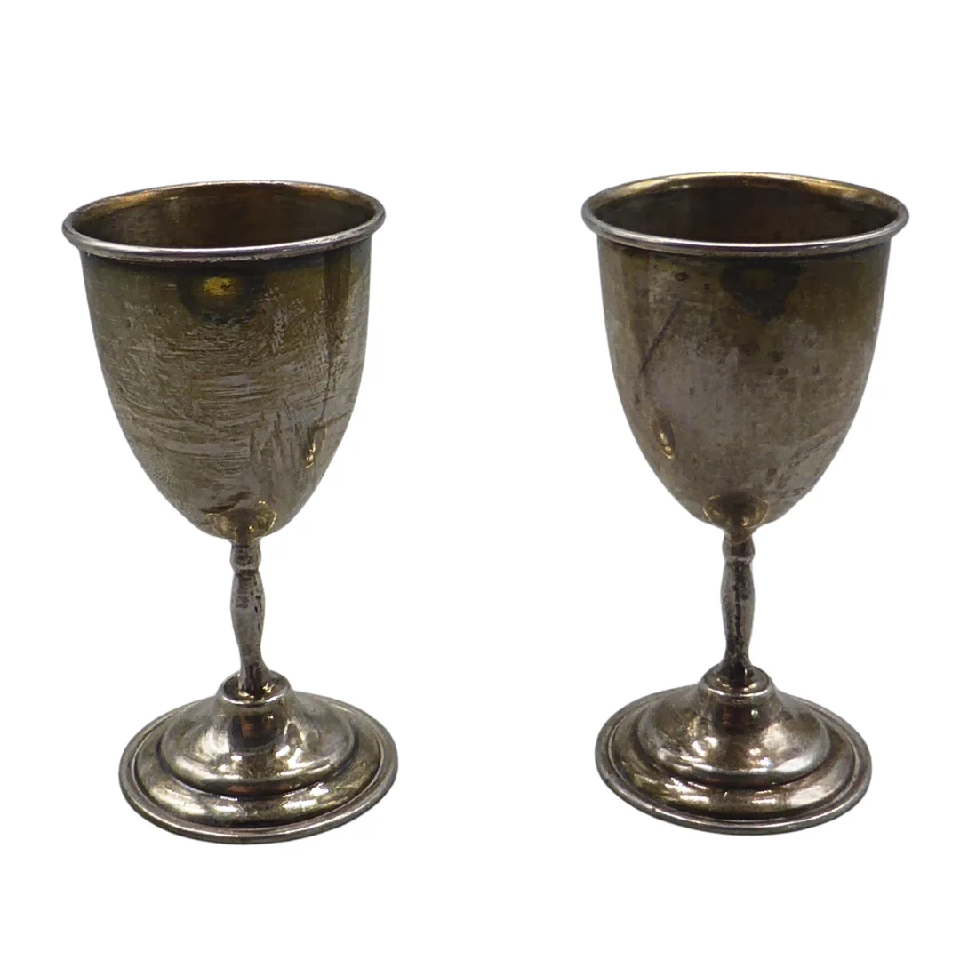 ZWEI KLEINE KELCHE AUS STERLINGSILBER ESCO. — Silver — Auktionshaus Stuber's Hammerschlag