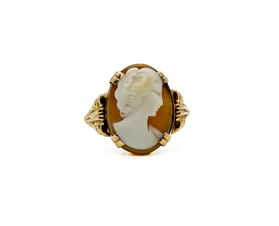 RING, 18k Guld Camé. — Rings — Auktionshuset STO Bohuslän