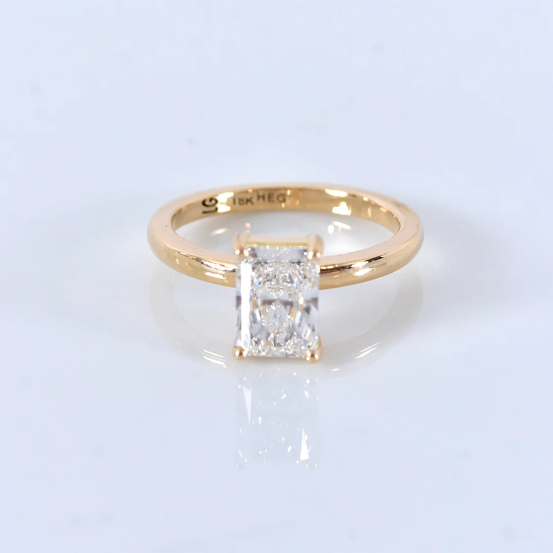 DIAMANTRING, 1,51ct, 18K, IGI Cert Labgrown. — Rings — Halmstads Auktionskammare