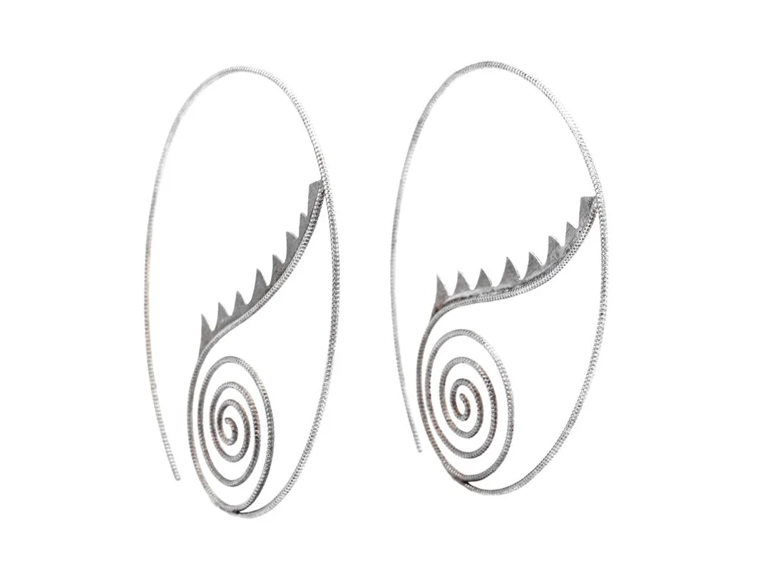 DULONG, örhängen, sterlingsilver, Thera, höjd 5,7 cm, vikt ca 4,7 g. — Smycken/Örhängen — Kaplans
