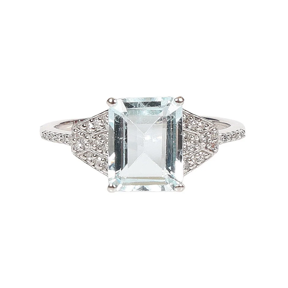CERTIFICATED MOZAMBIQUE AQUAMRINE AND DIAMOND DRESS RING. — Rings — Bishop & Miller