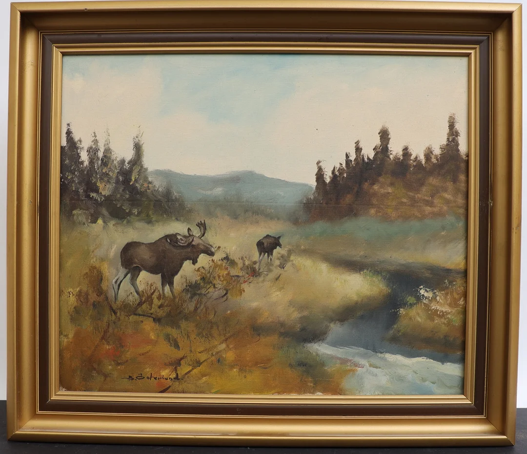 BERT ÖSTERLUND. Skogsbild med älgar, oljemålning på duk, signerad. — Paintings — Falun Auktionsbyrå