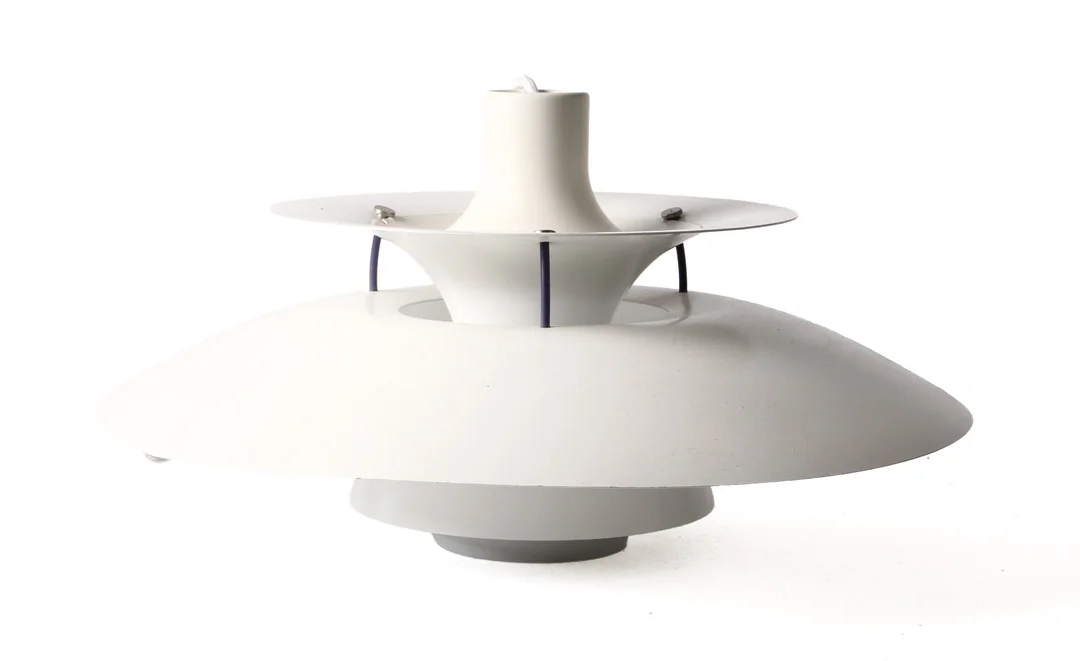 Poul Henningsen. PH5. Pendant. — Lamps and lighting/Pendant lights — Lauritz