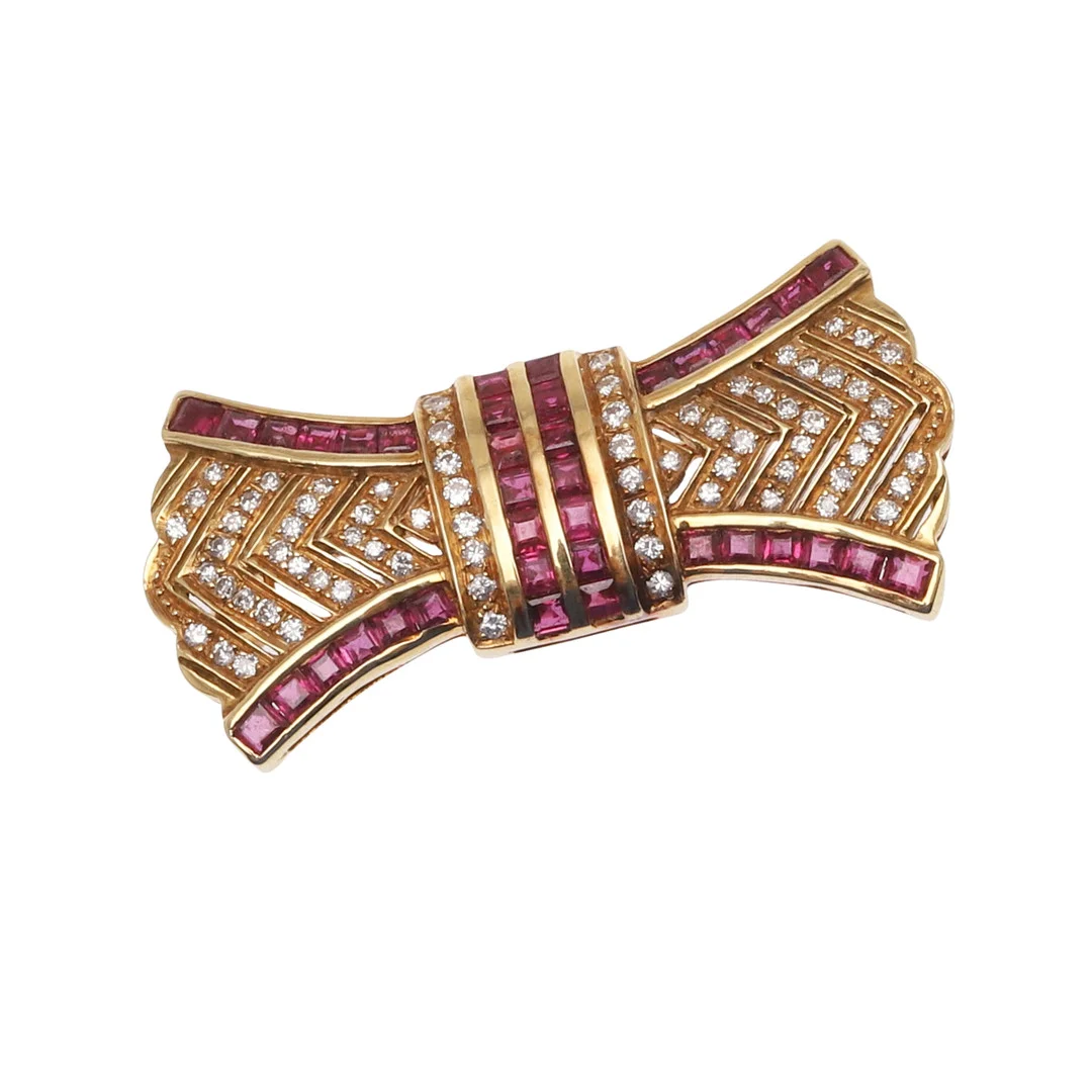A RUBY & DIAMOND BOW BROOCH. — Brooches & Pendants — Lawrences Auctioneers