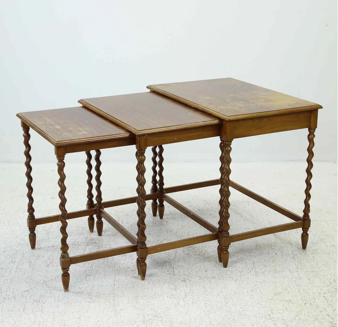 SATSBORD/BORD, 3 delar, omkring 1930-tal. — Tables — Hälsinglands Auktionsverk