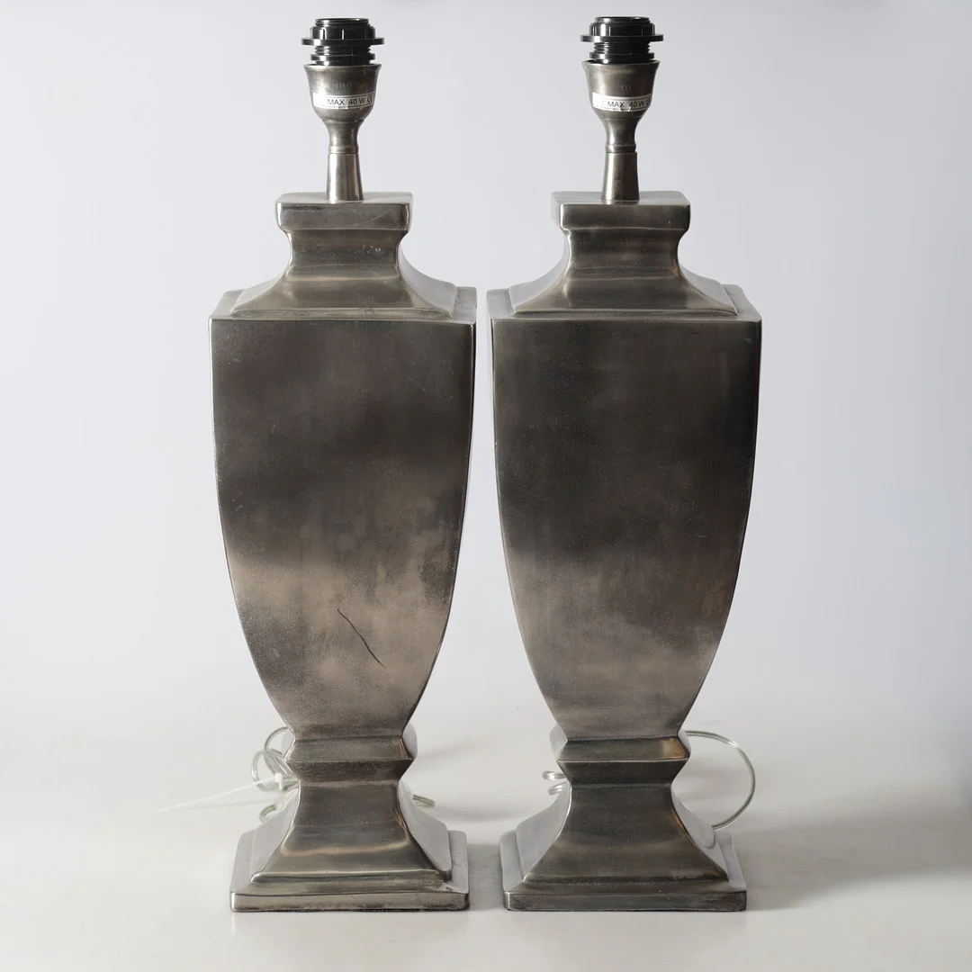 BORDSLAMPOR, ett par THG, samtida. — Table Lamps — Gomér & Andersson Nyköping