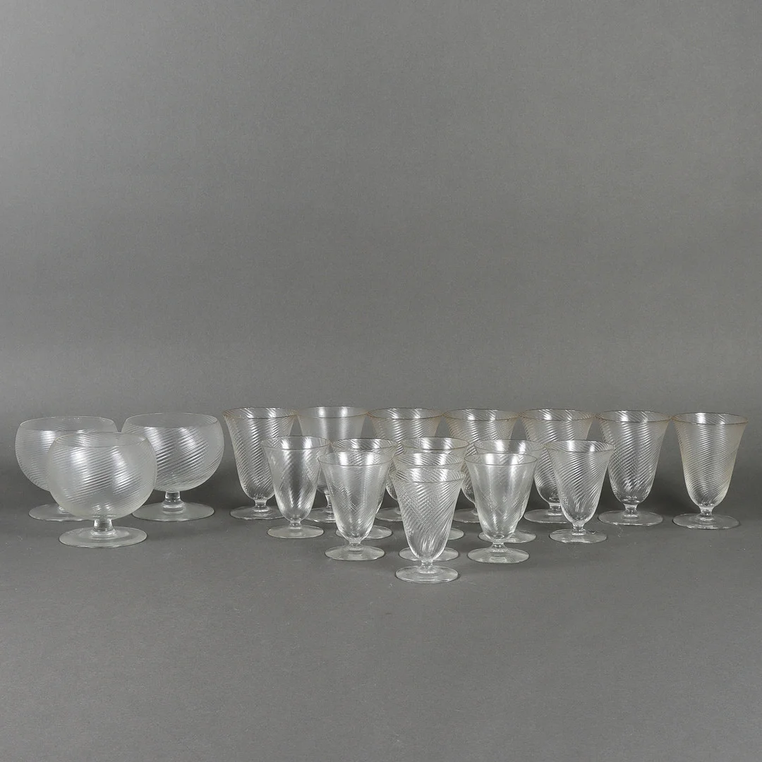 HUGO GEHLIN. Servisglas Gullaskruf. — Tableware — Karlstad Hammarö Auktionsverk