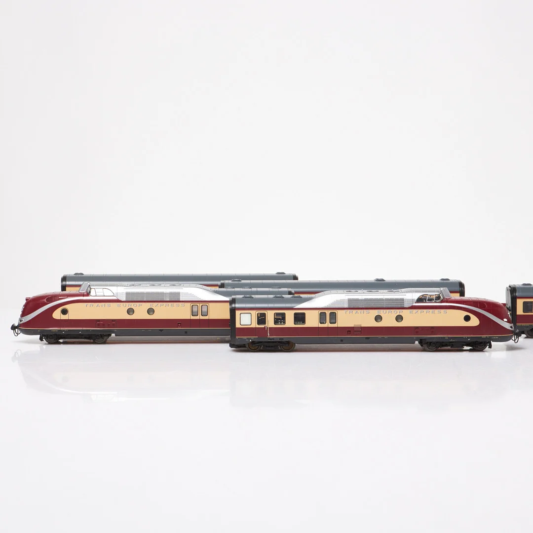 MÄRKLIN H0, nr 37605 samt 43115, med digital ljudfunktion, i originalkartonger, medföljande katalog. — Model railways — Stockholms Auktionsverk Sickla