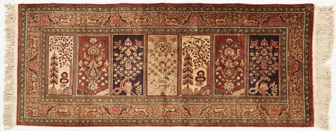 ORIENTMATTA, gallerimodell, Kayseri, ca 218 x 89 cm. — Oriental Carpets & Textiles — Stockholms Auktionsverk Magasin 5