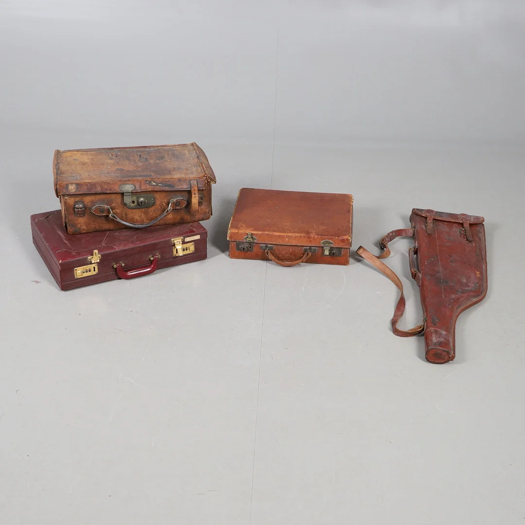 AN EARLY 20TH CENTURY LEATHER LEG O' MUTTON GUN CASE WITH HOLLAND & HOLLAND PAPER LABEL; AN EARLY 20TH CENTURY CARTRIDGE CASE (GUTTED); ANOTHER TAN LEATHER CASE AND A 1980S BURGUNDY LEATHER BRIEF CASE. — Vintage & Designer Fashion — Lawrences Auctioneers