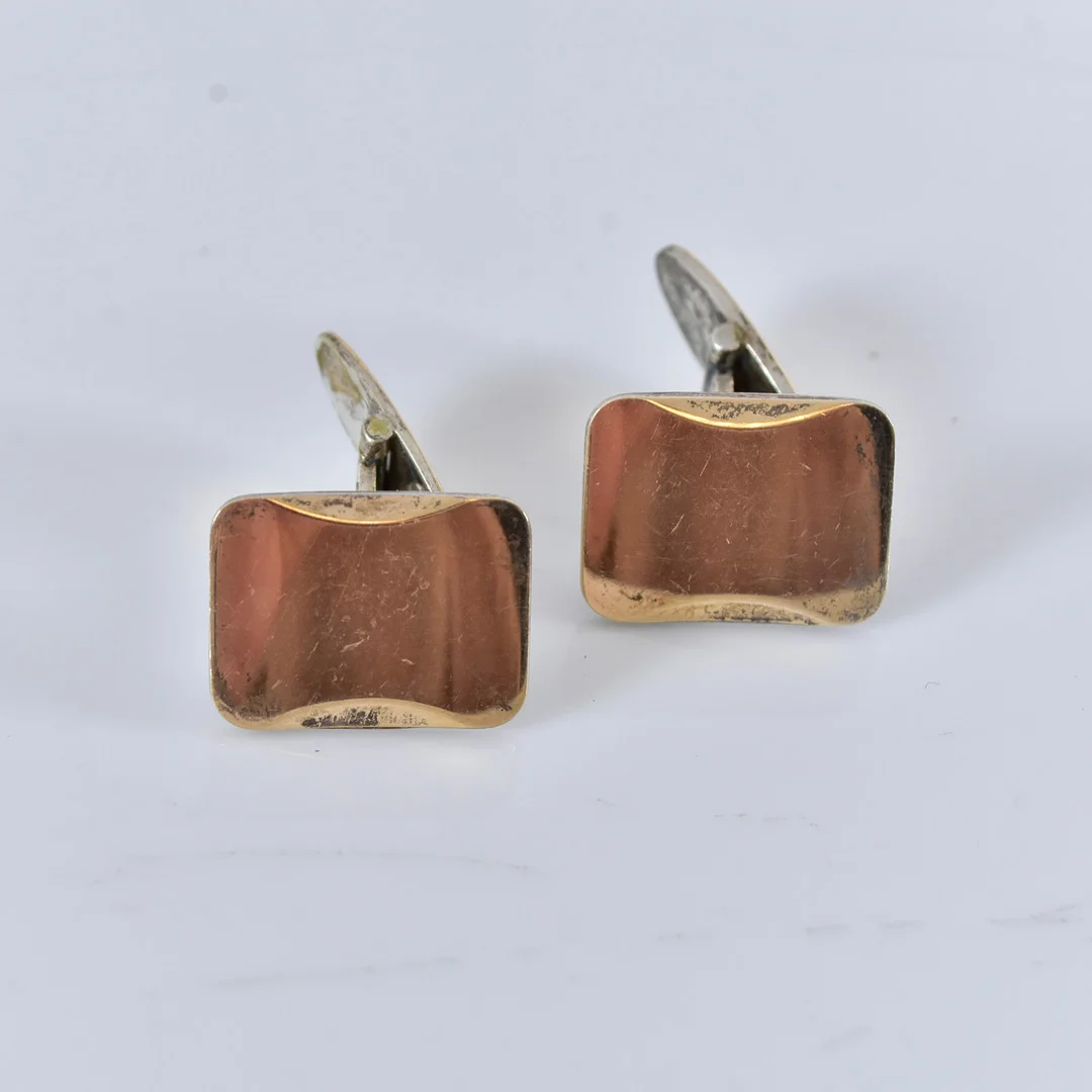 MANSCHETTKNAPPAR, förgyllt silver Svedbom Vetlanda 1967. — Cufflinks & Tie Pins — Halmstads Auktionskammare