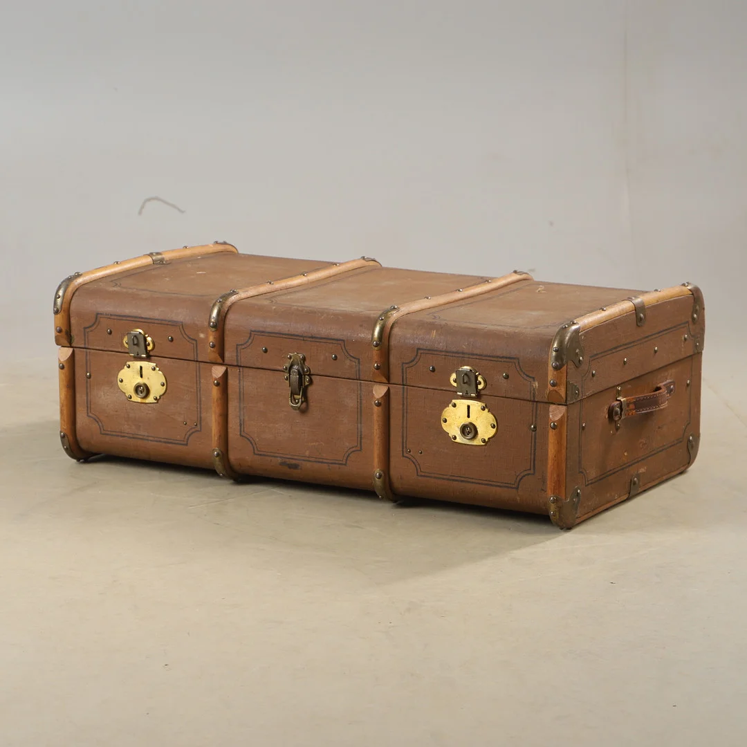 KOFFERT, 1900-talets första hälft. — Miscellaneous — Helsingborgs Auktionskammare