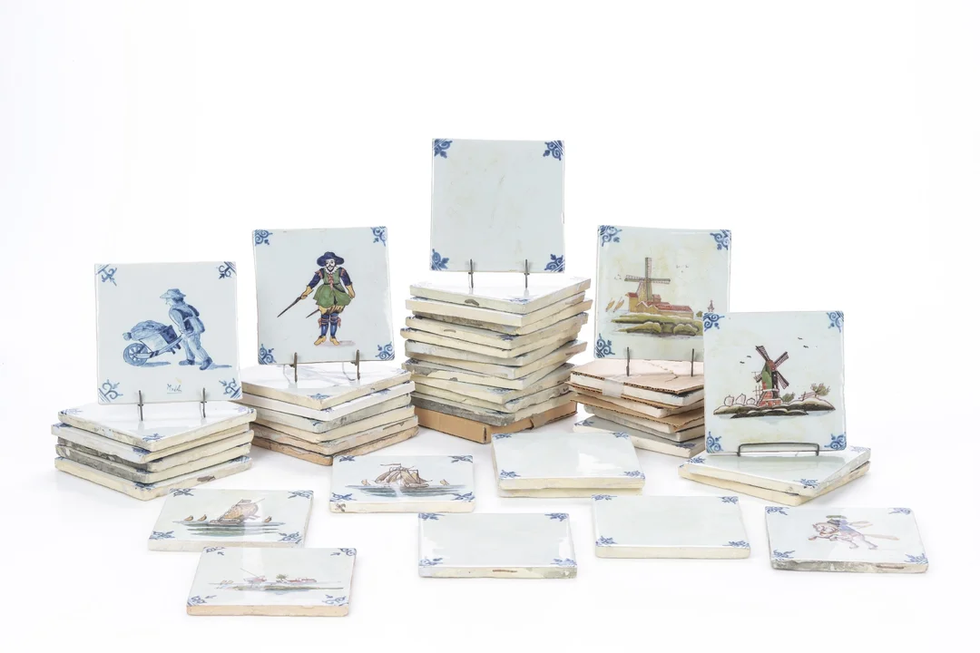 Collection of tiles (43) — Hobby and collectibles/Collectibles — Lauritz