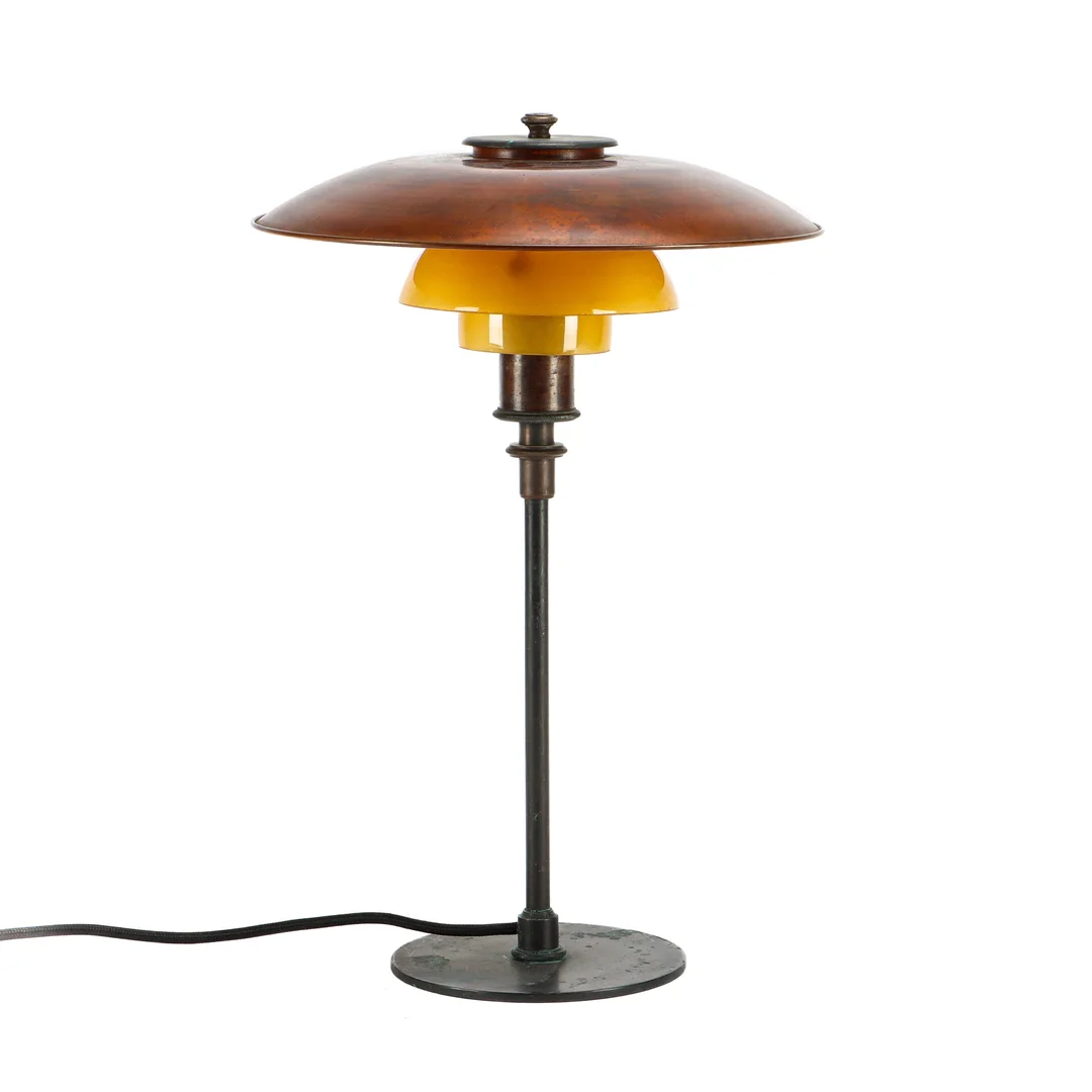 Poul Henningsen for Louis Poulsen. PH 3/2 table lamp — Lamps and lighting/Table lamps — Lauritz