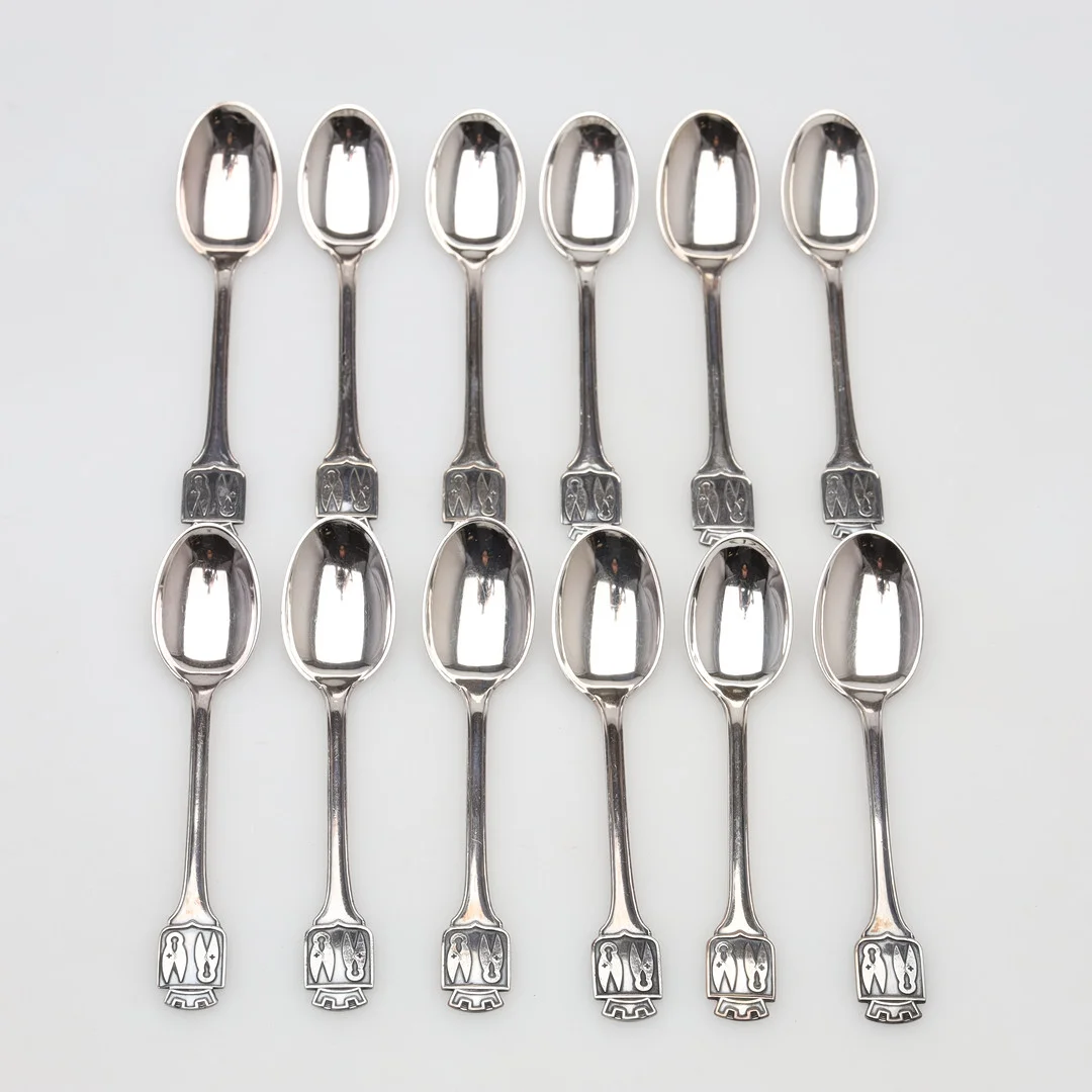 SKEDAR 12 stycken, silver, vikt ca 100 gram. — Silver plated — Borås Auktionshall