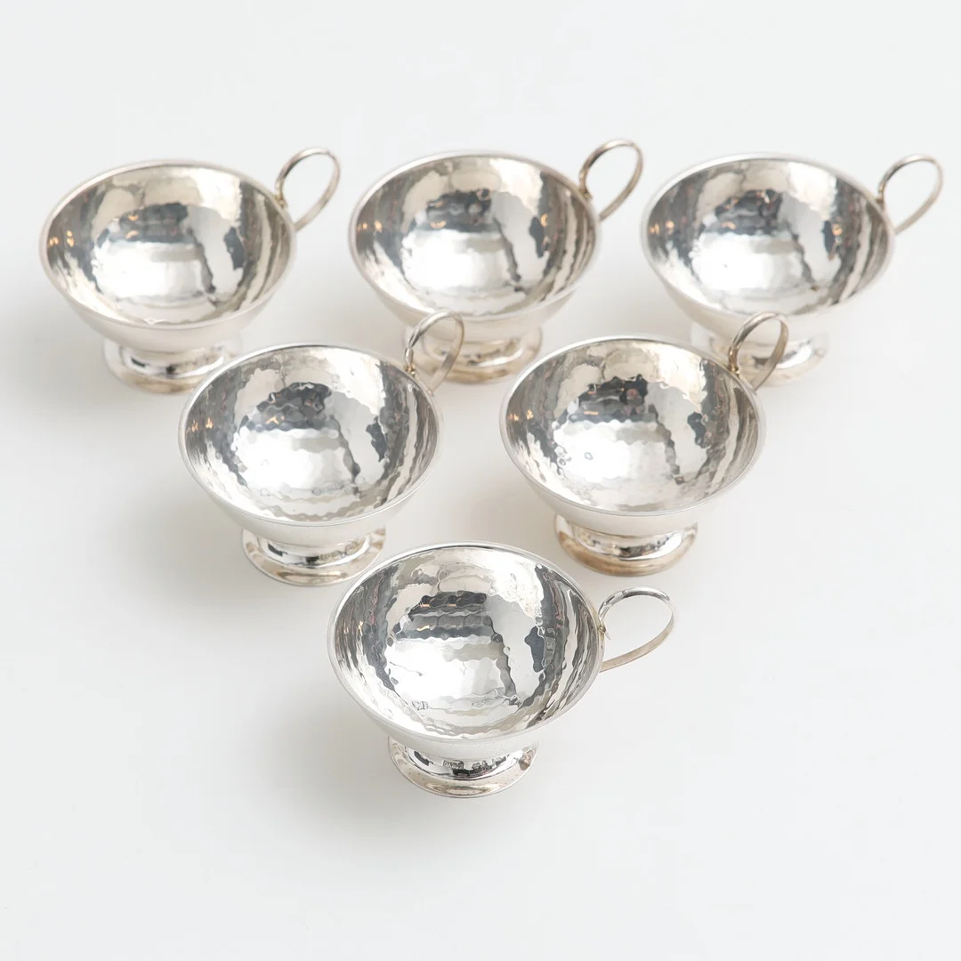 PUNSCHMUGGAR 6 st, silver, 200 gram, Guldsmedsaktiebolaget I Stockholm, 1970-tal. — Silver — Auktionshuset Thelin & Johansson