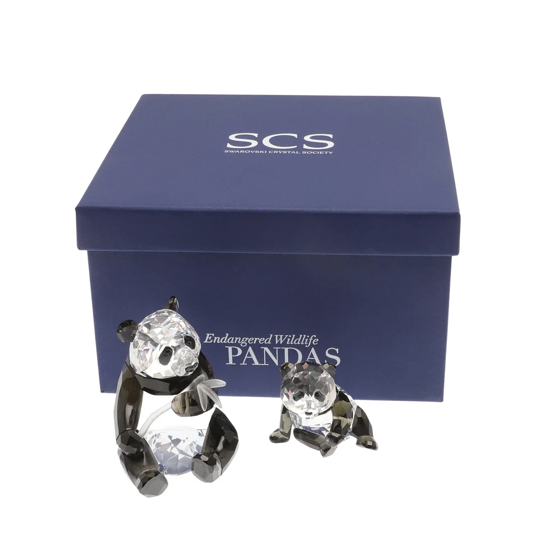 A SWAROVSKI CRYSTAL SOCIETY ANNUAL EDITION 2009 'ENDANGERED WILDLIFE PANDAS'. — Art glass — Lawrences Auctioneers
