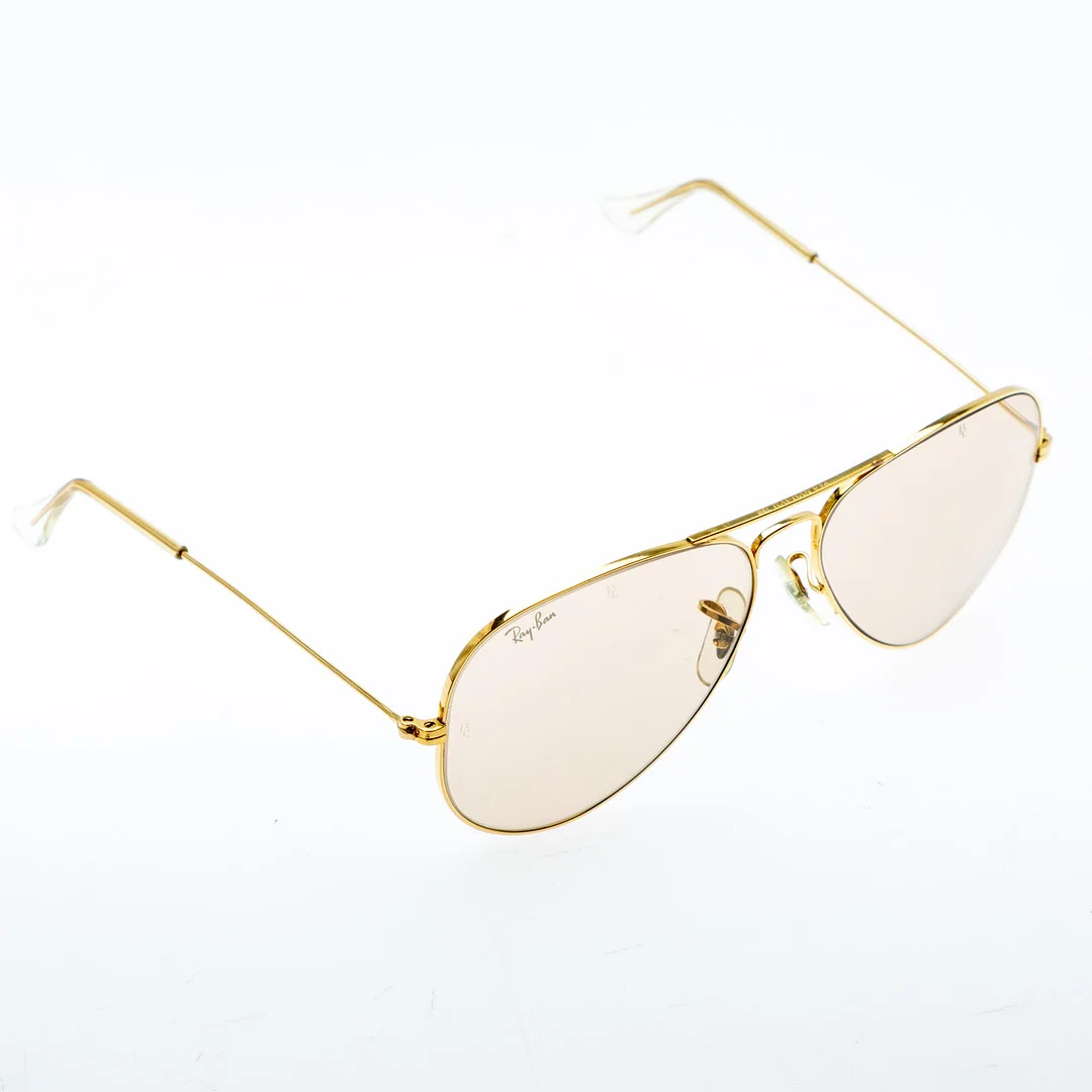 RAY-BAN. Sonnenbrille AVIATOR. — Vintage & Designer Fashion — Stockholms Auktionsverk Hamburg