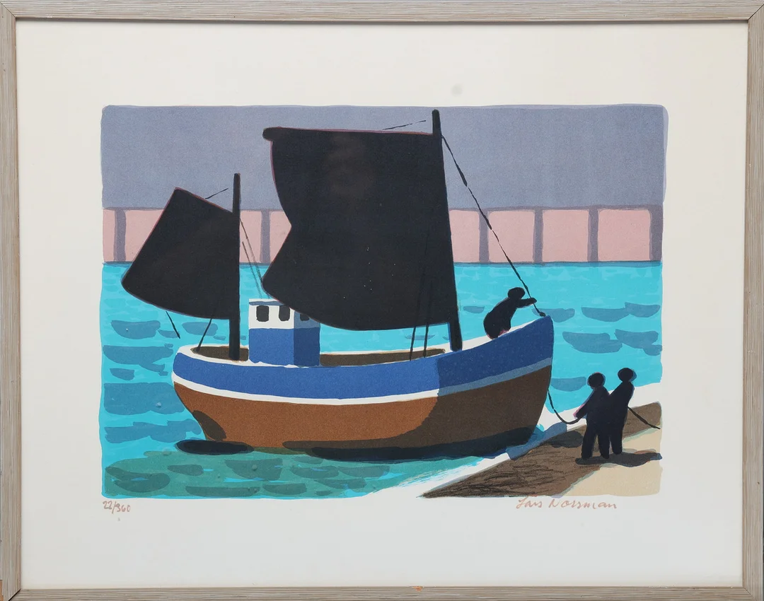 LARS NORRMAN. Färglitografi, båtmotiv, signerad och numrerad 22/360. — Engravings & Prints — Gomér & Andersson Jönköping