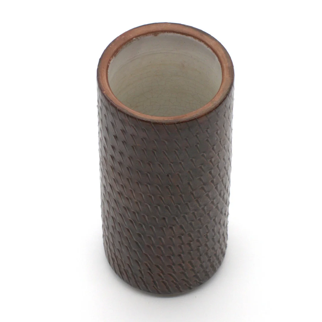 PAUL HARALD TILGMANN. VINTAGE TILGMANS KERAMIK VASE – MODELL 653 – SCHWEDEN MID-CENTURY 1960ER. HANDSIGNIERT. — Car parts — Kunst- und Auktionshaus Kleinhenz