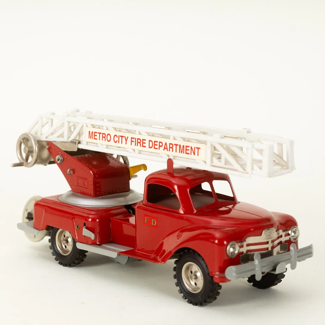 Gama / Trix, Blechspielzeug Feuerwehr Leiterwagen Nr. 70001. — Model cars — Stockholms Auktionsverk Hamburg