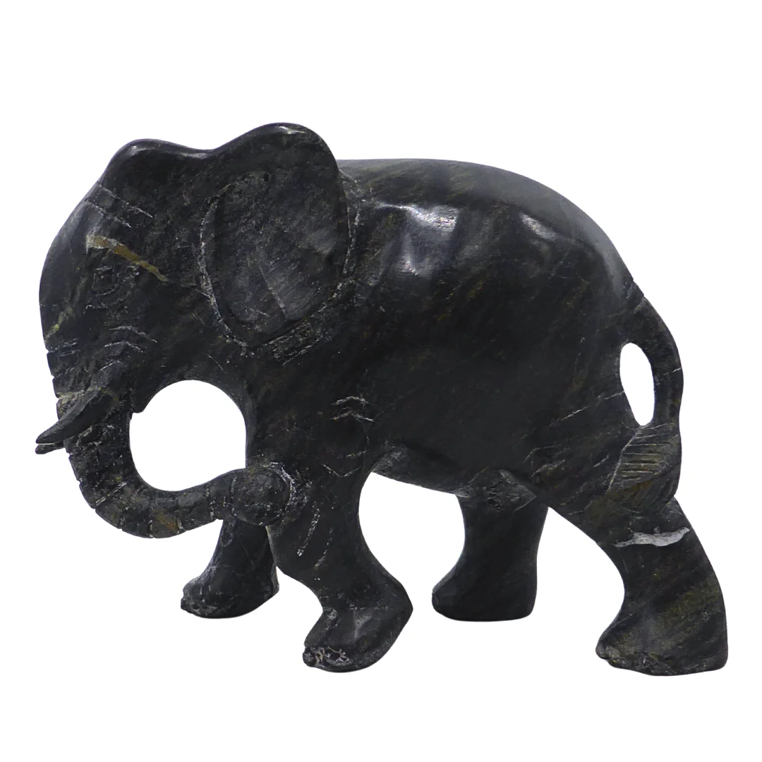 ELEFANTENFIGUR AUS DUNKLEM STEIN. — African tribal art — Auktionshaus Stuber's Hammerschlag