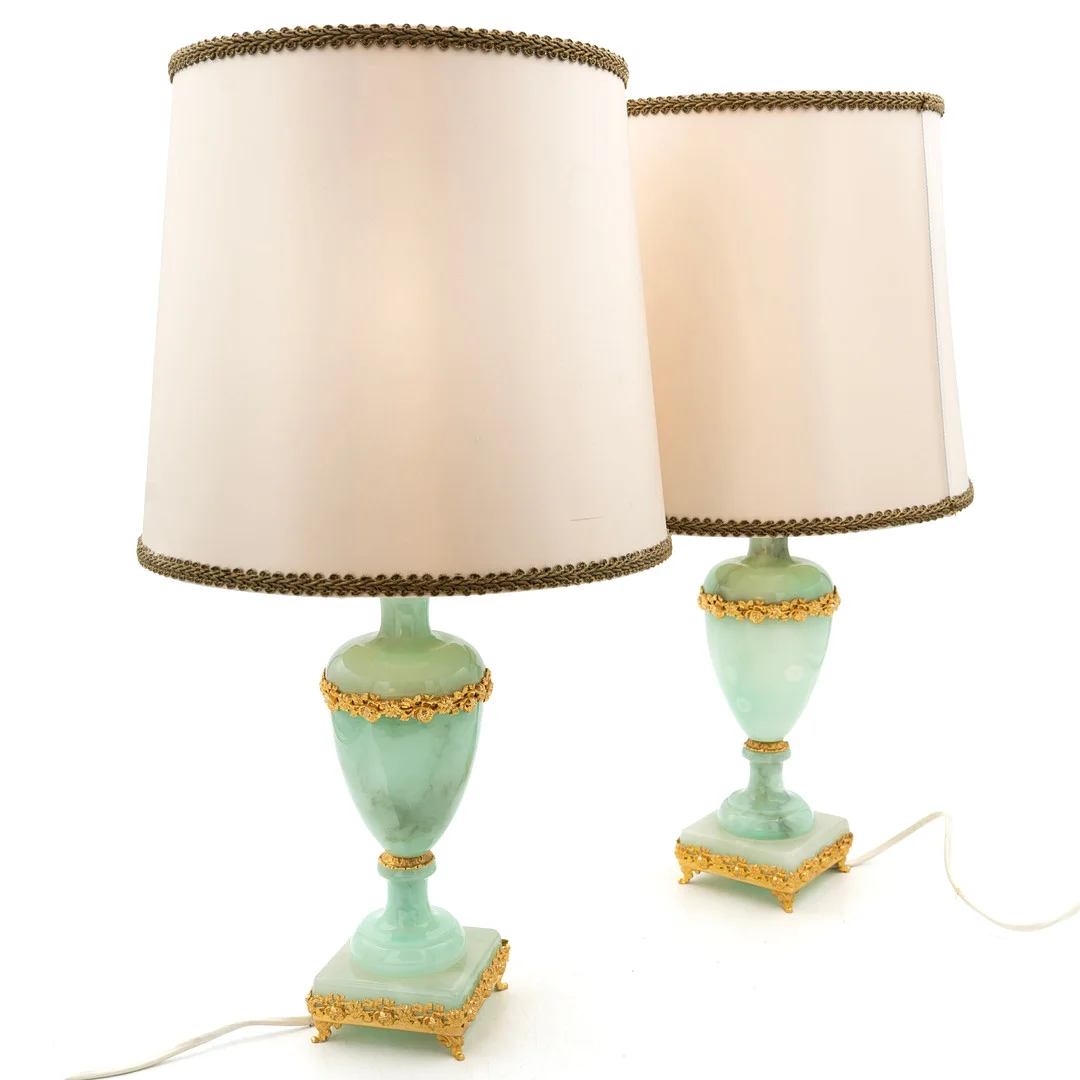 BORDSLAMPOR, 2 delar, Turkos Alabaster. — Table Lamps — Norrlands Auktionsverk