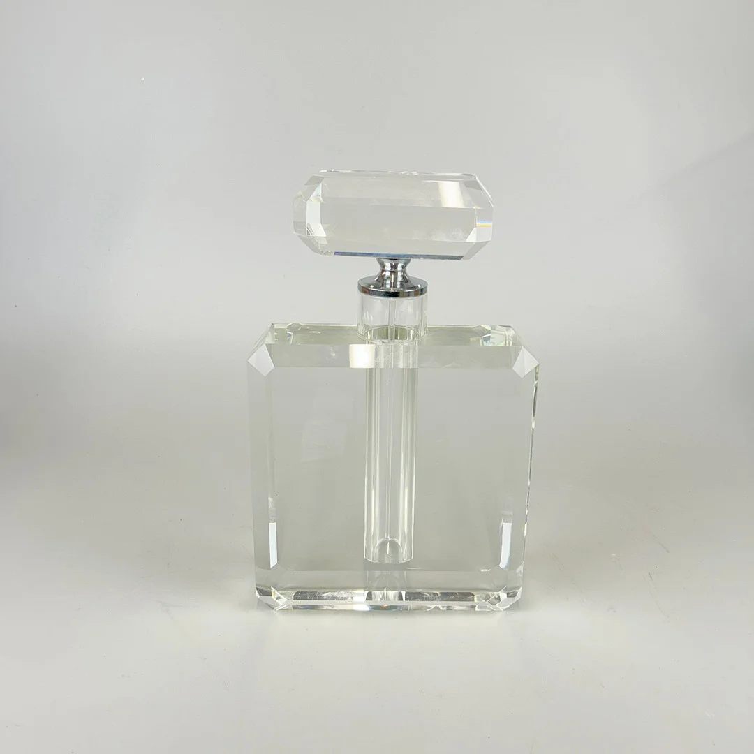 CRYSTAL GLASS PERFUME BOTTLE. — Other — Chalkwell Auctions