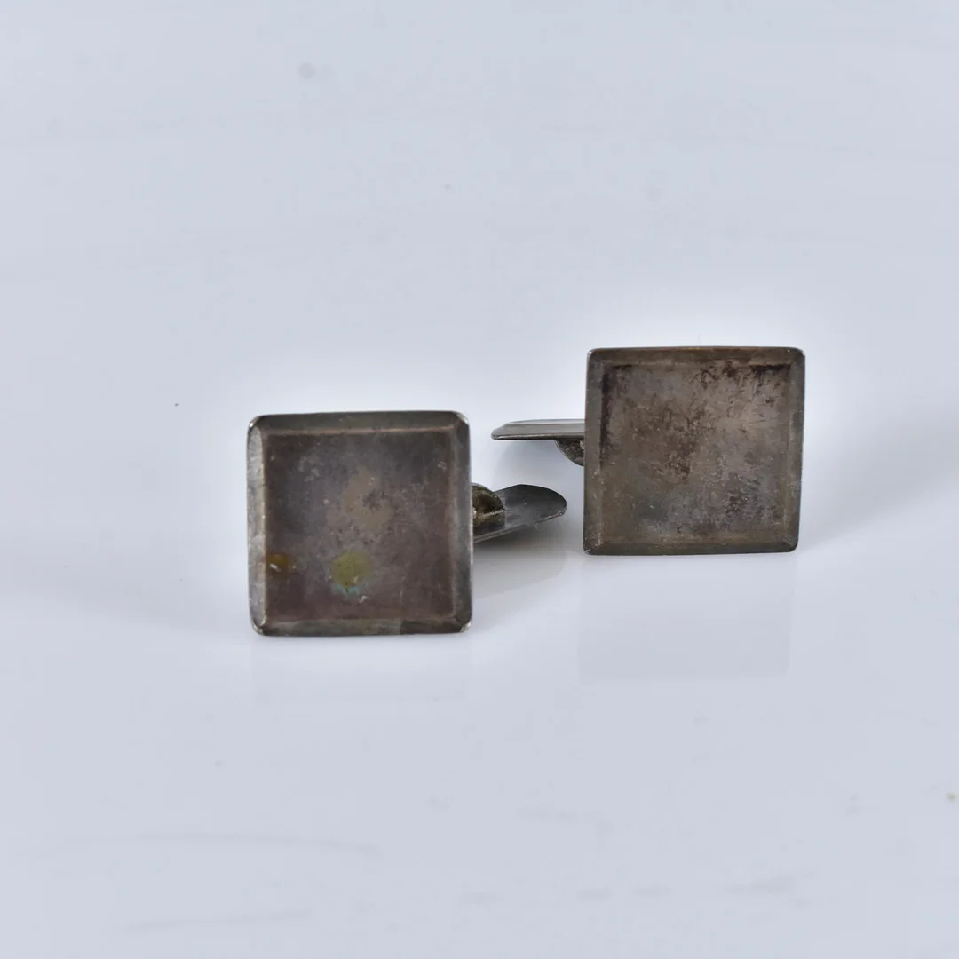 MANSCHETTKNAPPAR, silver. — Cufflinks & Tie Pins — Halmstads Auktionskammare