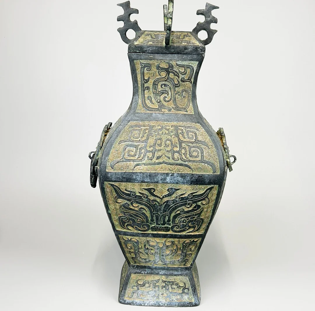 ARCHAIC FORM BRONZE VASE. — Bronzes — Chalkwell Auctions