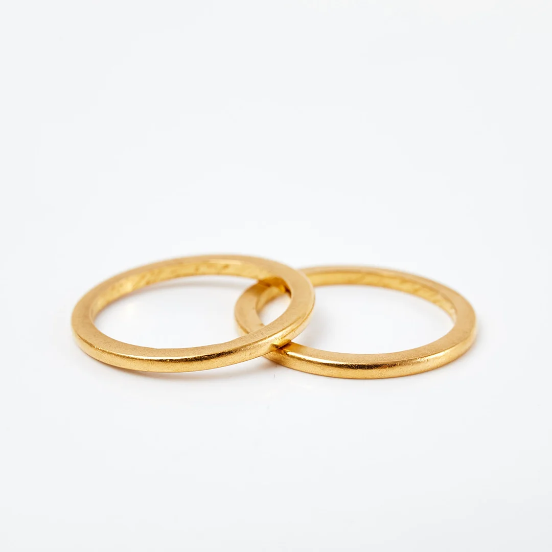 RINGAR, 2 st, 23 k guld, Lidström Hjalmar, Söderhamn, 1933. — Rings — Stockholms Auktionsverk Sickla