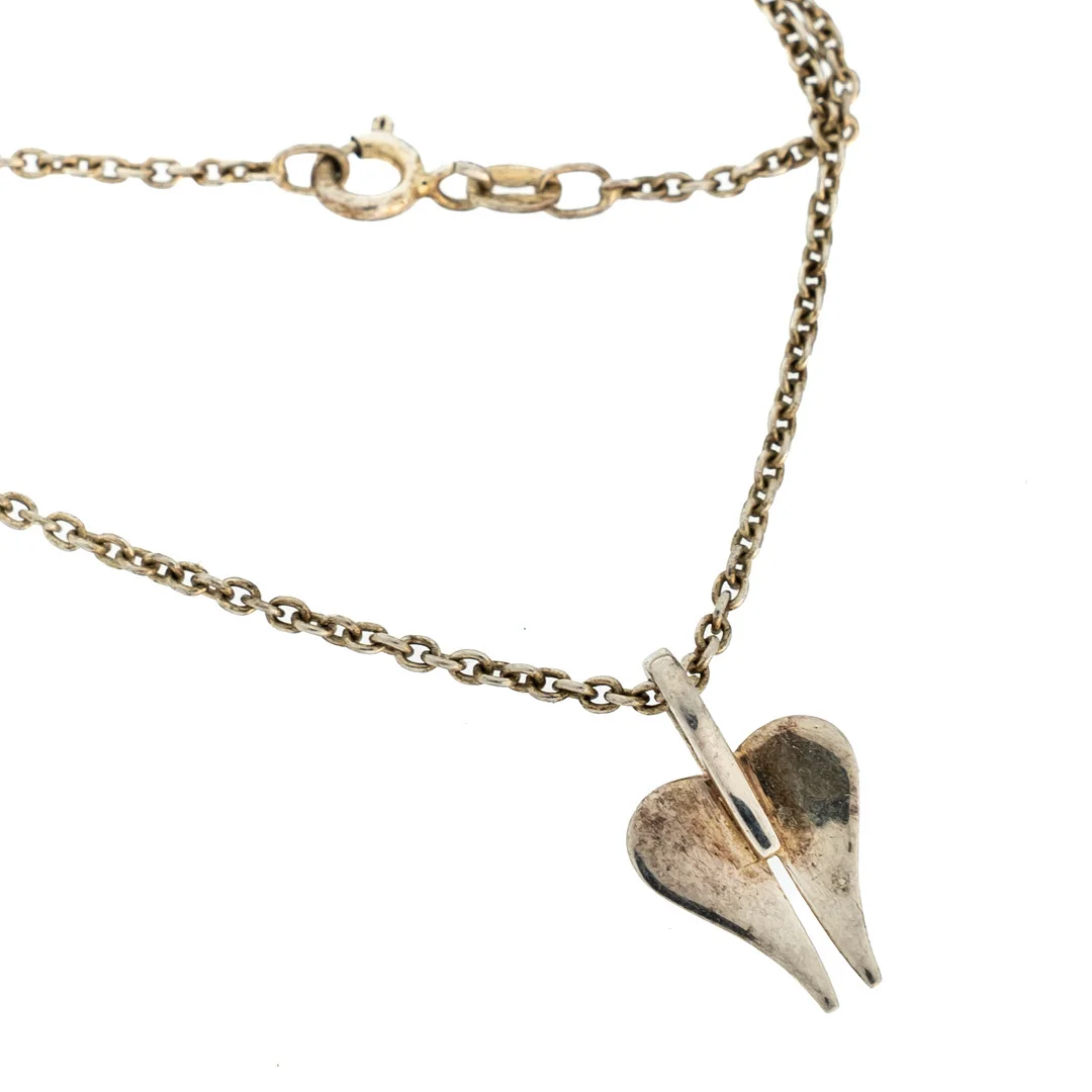EFVA ATTLING. Collier med hänge, "Little Angel", Sterling Silver. — Necklace — Norrlands Auktionsverk