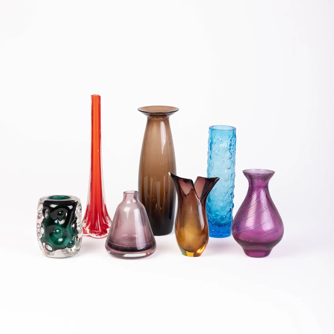 SEVEN PIECES OF STUDIO GLASS. — Art glass — Griffin’s Auctioneers