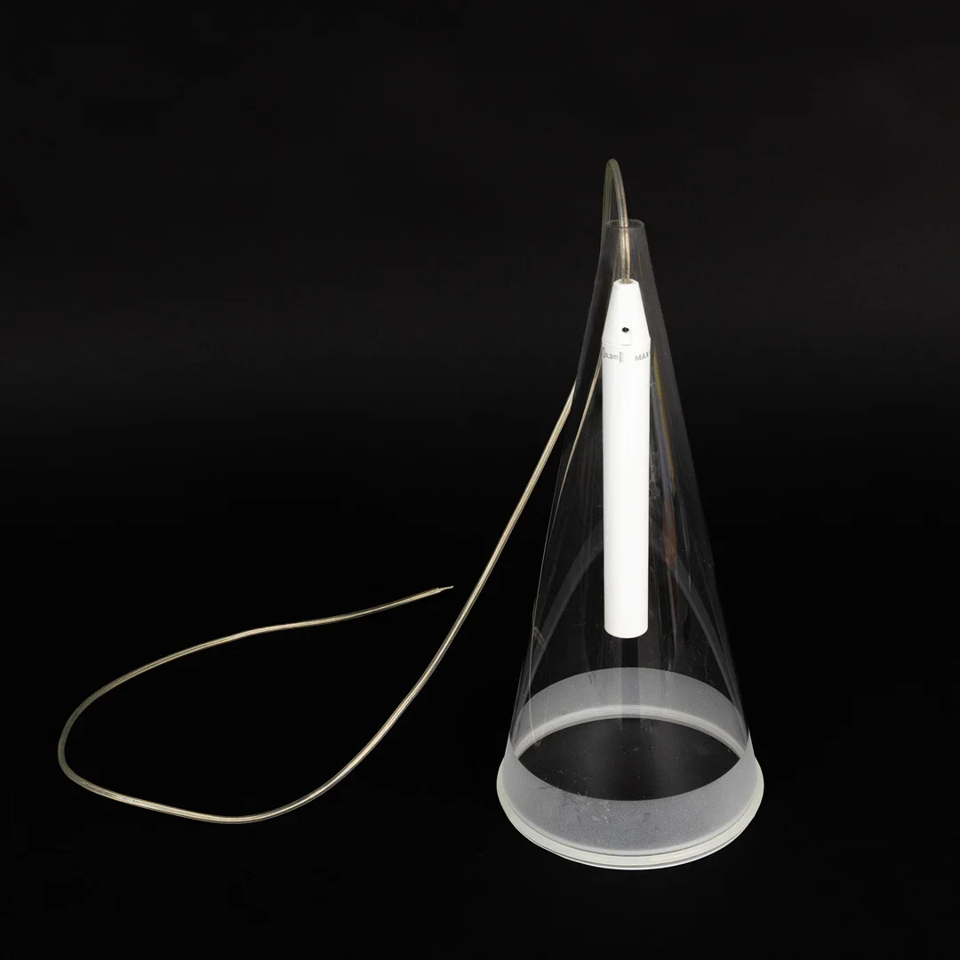 ACHILLE CASTIGLIONI. Taklampa, "Fucsia 1", Flos, Italien. — Ceiling lights — Garpenhus Auktioner