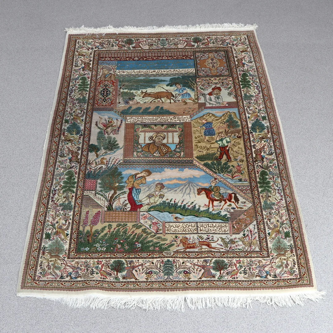 ORIENTALISK MATTA. Handknuten. Ull på bomullsvarp. Figurala motiv. — Persian Carpets & Textiles — Skånes Auktionsverk