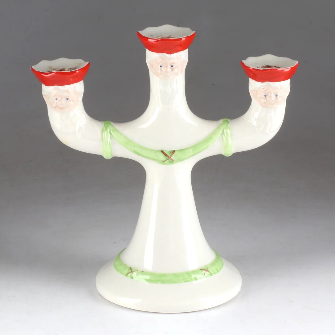 KANDELABER, "God Jul", porslin, Gustavsberg, 1900-talets andra hälft. — Candlesticks — Stadsauktion Sundsvall