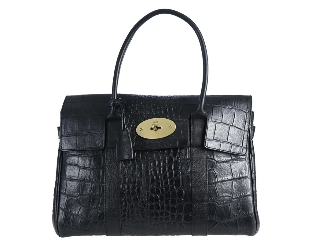 VÄSKA, MULBERRY, Bayswater Bag, svart präglat läder, mässingfärgade beslag, 38x27x16 cm, dustbag. — Accessoarer/Väskor — Kaplans