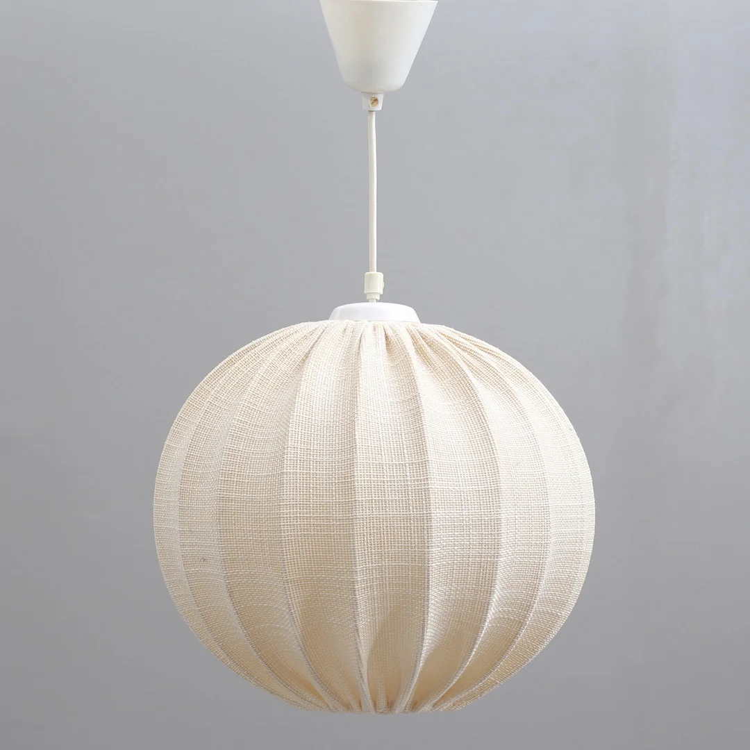 TAKLAMPA, string-modell, omkring 1900-talets mitt. — Ceiling lights — Auktionshuset Thelin & Johansson